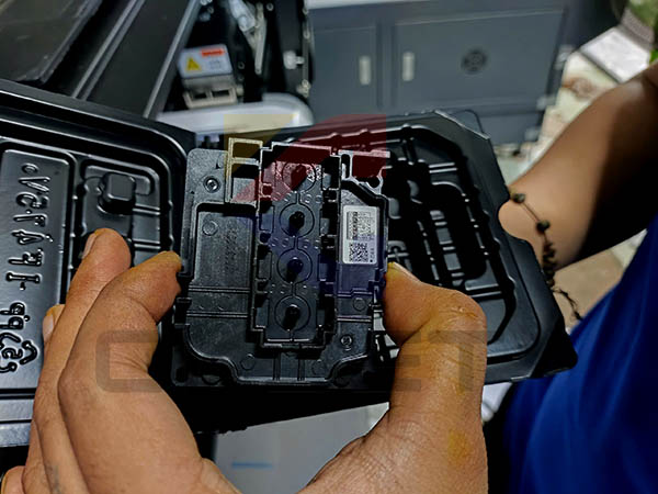 Cao Khoa lắp ngay máy in 1902UV cho anh Khách ở Bình Chánh siêu mượt 45463