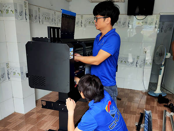 Lời khuyên chọn máy in áo đồng phục công ty cao cấp, chất lượng