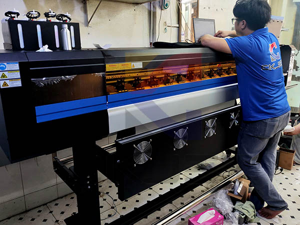 Máy in kết nối với máy tính bằng cổng nào phổ biến nhất?