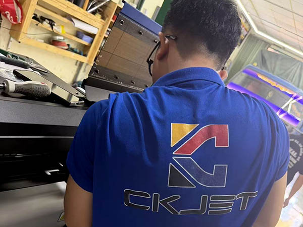 Tìm hiểu máy in chuyển nhiệt in hình lên áo giá bao nhiêu?